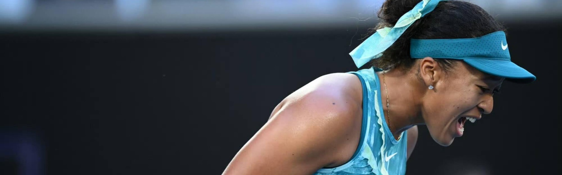 APP下载-科斯蒂亚不满大坂加油声黑脸握手，后者：很遗憾快退役还让你生气