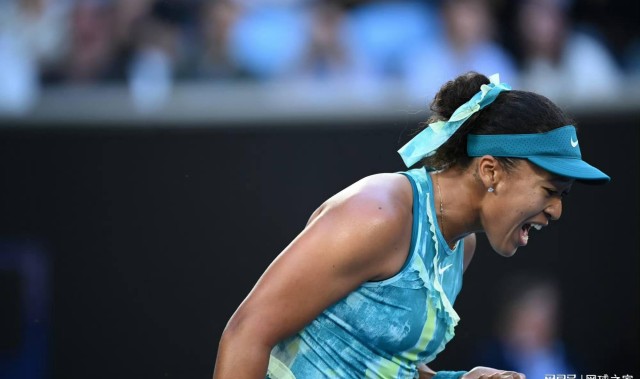 APP下载-科斯蒂亚不满大坂加油声黑脸握手，后者：很遗憾快退役还让你生气