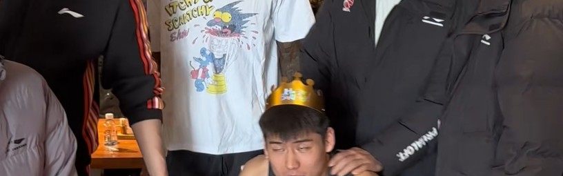 注册送彩金-广东为陈家政庆生！小胡徐杰按捺不住，杜锋待遇拉满，4人下狠手