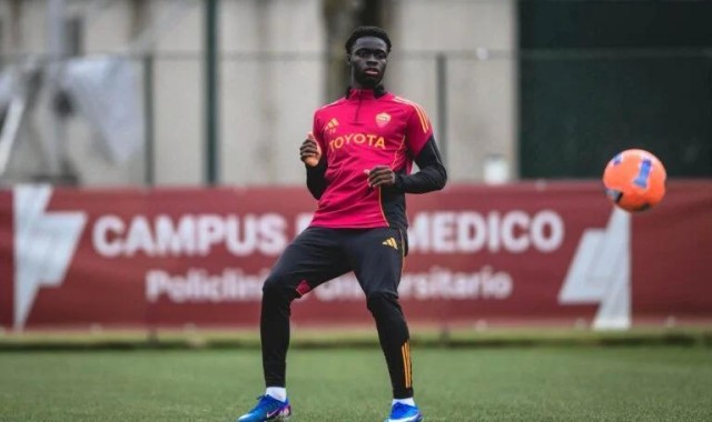 体育官网-意媒：罗马新援罗比尼奥-瓦斯比目鱼肌一级拉伤，将缺阵3周